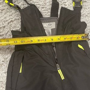 Champion snow pants. Size 4T